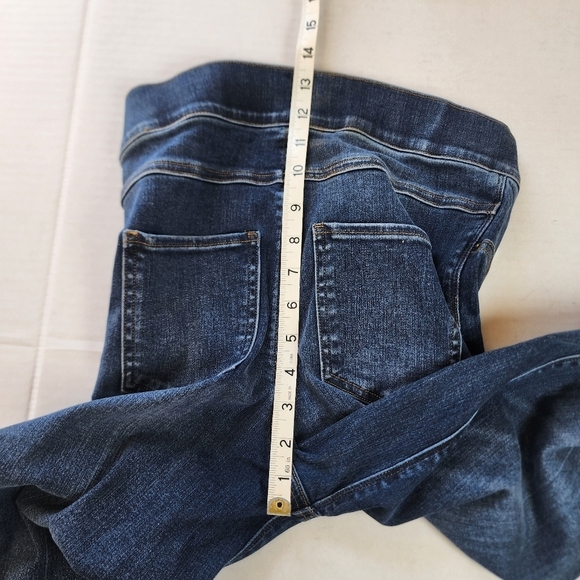 🌸 NEW Spanx | Spanx Mid-Rise Crop Flare Jeans size S - Picture 12 of 13